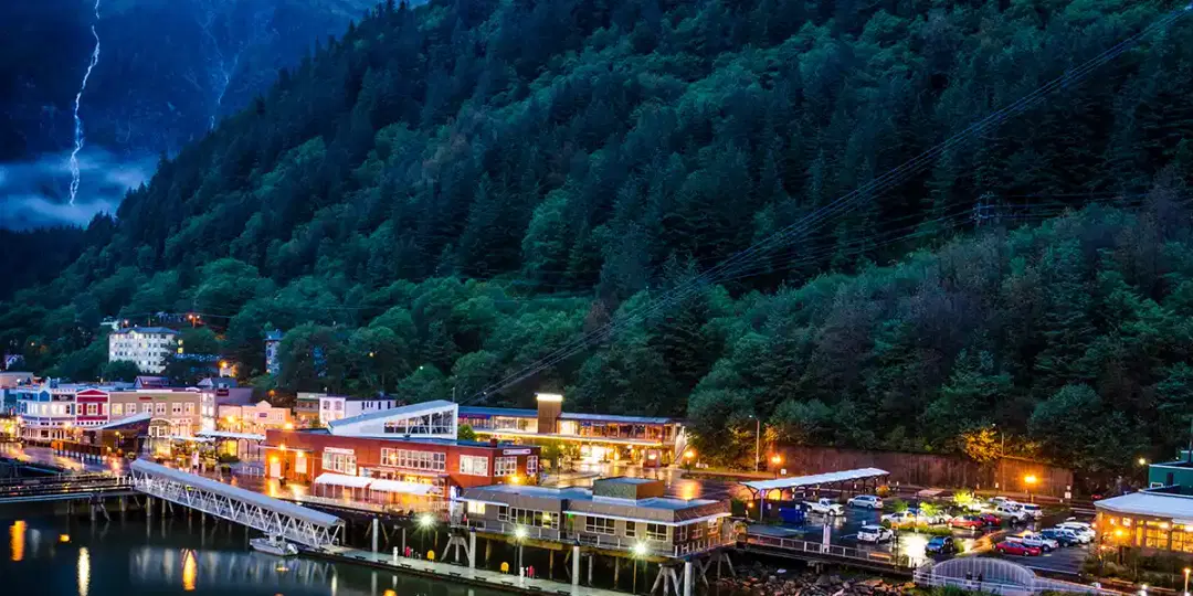 Seven Seas Explorer & Rocky Mountaineer Gold Leaf Train: From Coast to Canadian Rockies